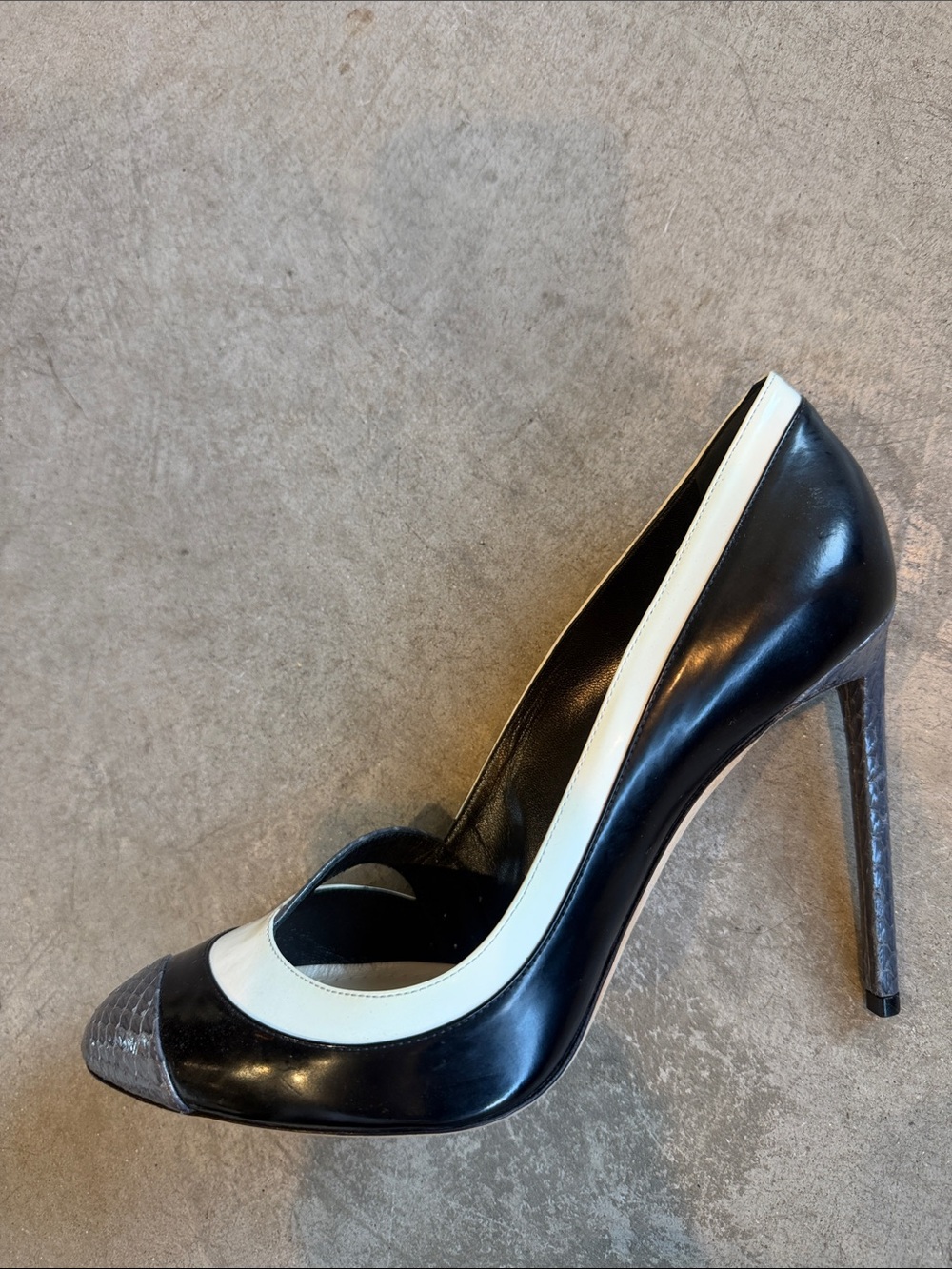 Dior Black & White Pointed Toe Pumps with Textured Gray Cap